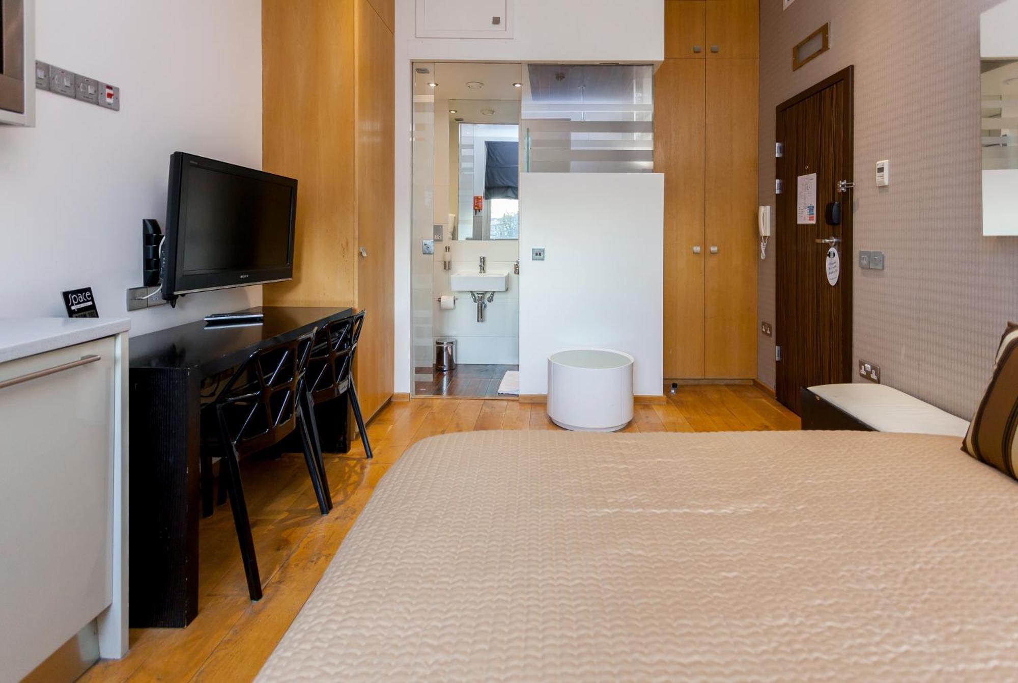 Apart-hotel Space