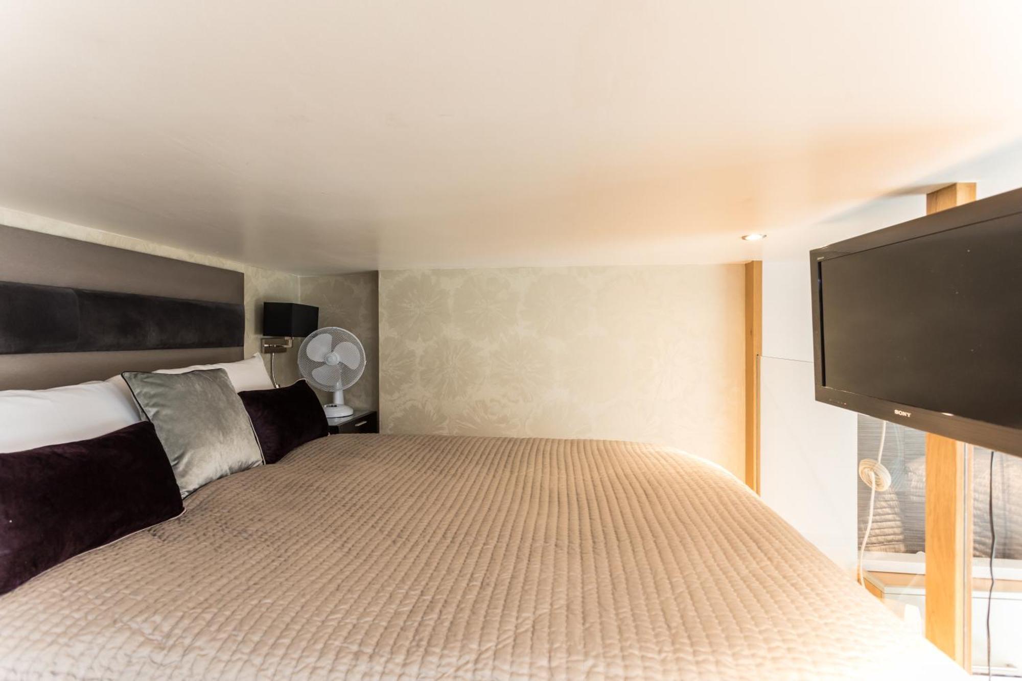 Apart-hotel Space